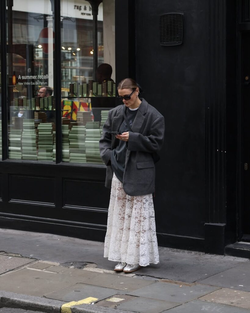 look com saia longa de renda